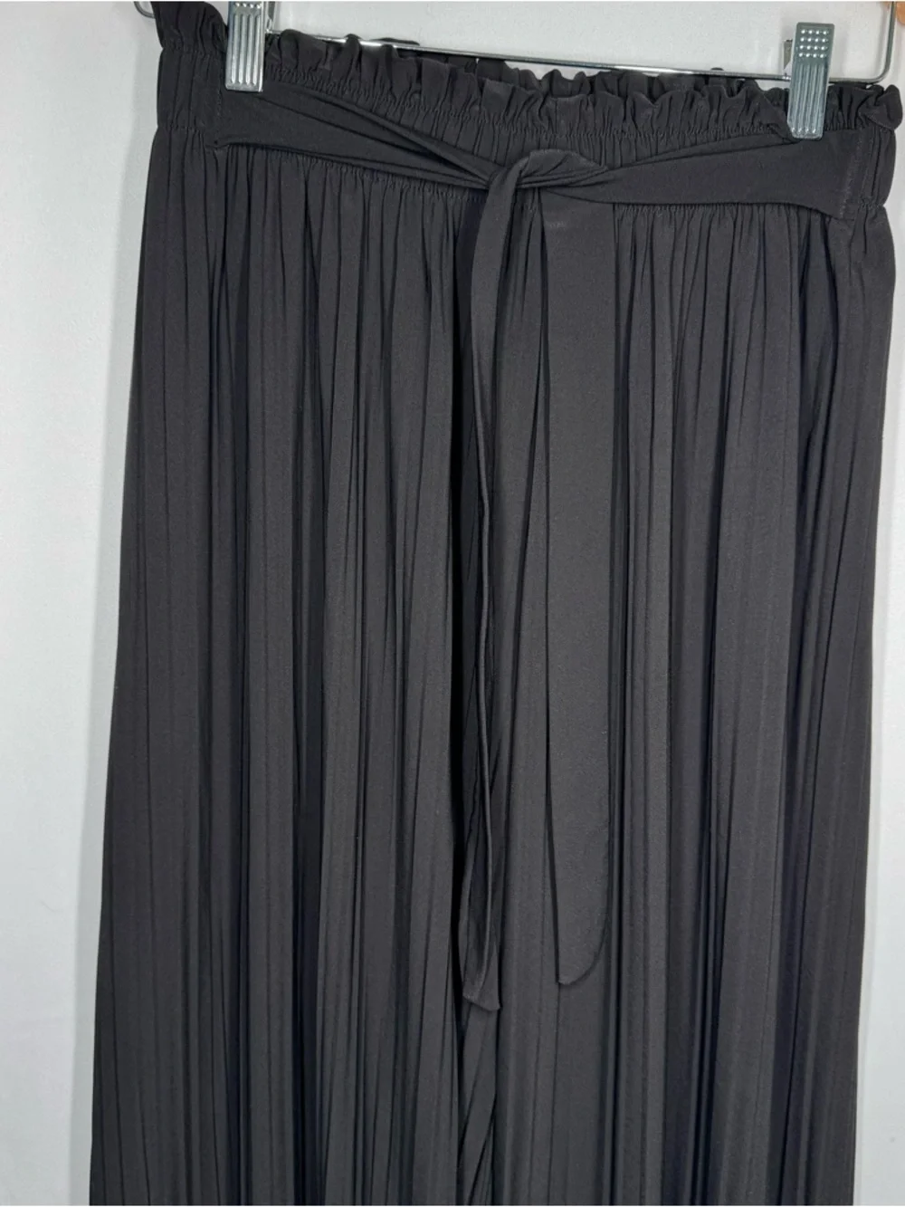 ❤️3/$30 Jon & Anna Contemporary Black Pleated Wide-Leg Pants with Waist Tie - M